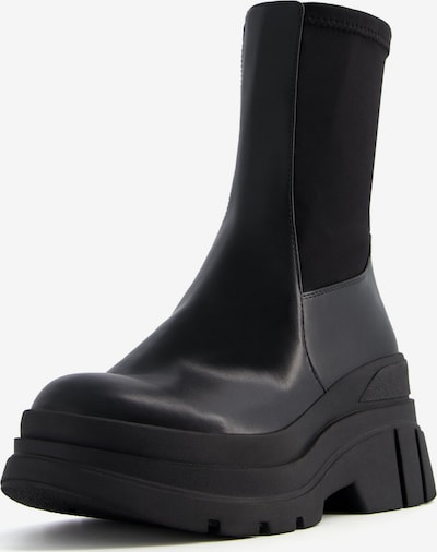 Bershka Chelsea Boots en noir, Vue avec produit