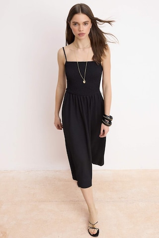 Robe d’été Trendyol en noir : devant