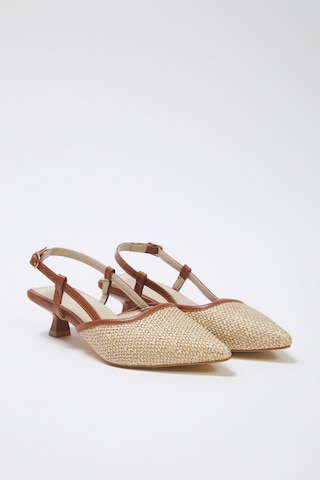 Trendyol Slingback Pumps in Brown