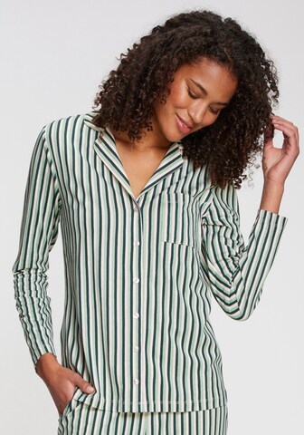 s.Oliver Schlafshirt in Grün: Vorderseite