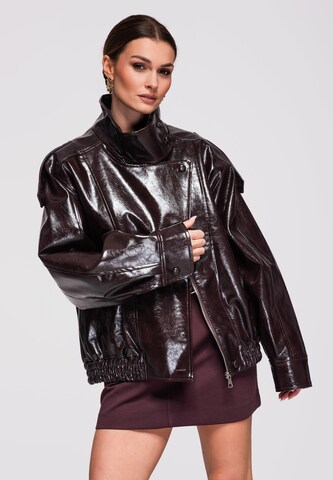 Ombre Tussenjas 'OW-JAFL-0103' in Bruin: voorkant