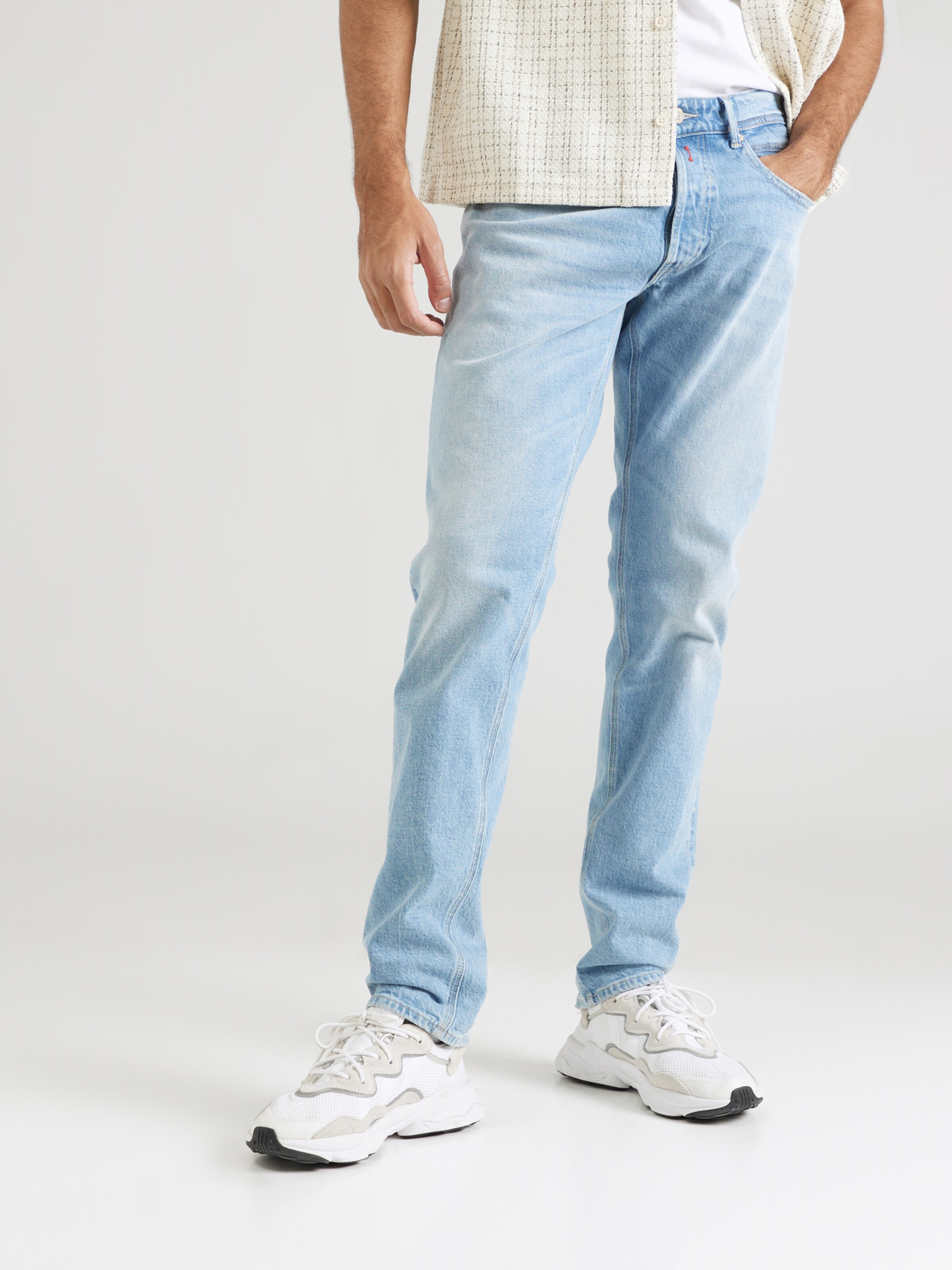 REPLAY Regular Jeans WILLBI in Light Blue ABOUT YOU