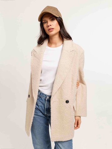 LOEVENICH Basecap in Beige: Vorderseite