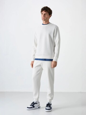 Tommy Life Sweatshirt in White