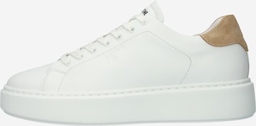 BLACKSTONE Låg sneaker 'Stanley Miles' i vit: framsida