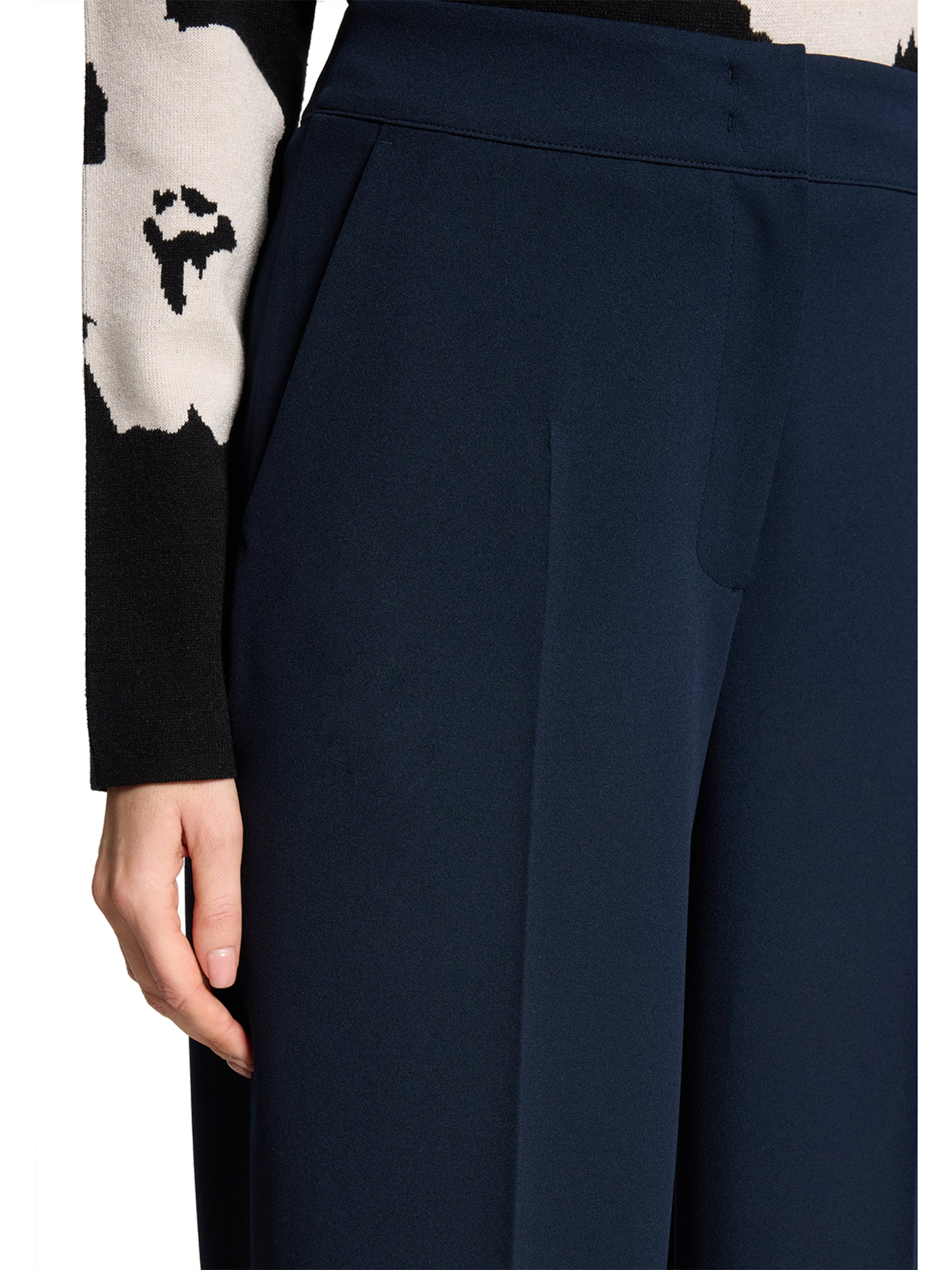 Loosefit Pantaloni con piega frontale di Betty Barclay in blu