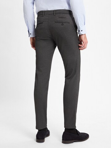 BRAX Regular Hose 'Fabio' in Grau