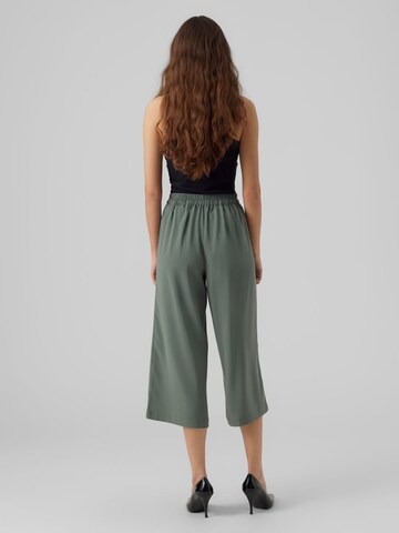 Wide leg Pantaloni con pieghe di VERO MODA in verde