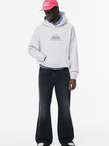 Sweat-shirt 'STWD FRESH CODES' Pull&Bear en gris