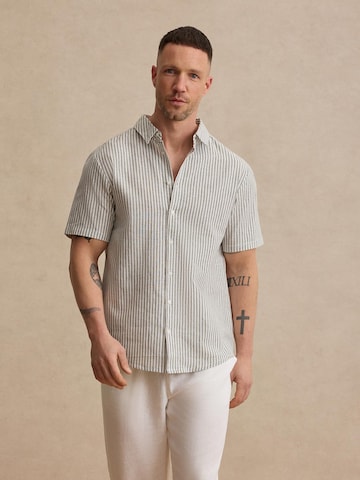 žalia DAN FOX APPAREL Standartinis modelis Dalykinio stiliaus marškiniai 'Selim': priekis