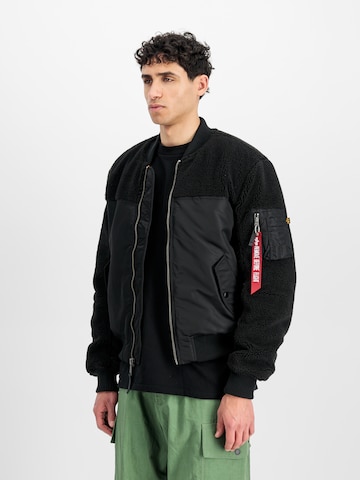 ALPHA INDUSTRIES Демисезонная куртка в Черный: спереди