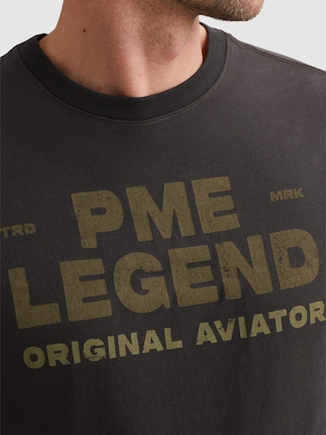 Maglietta 'T-shirt with rugged artwork on the chest' di PME Legend in grigio