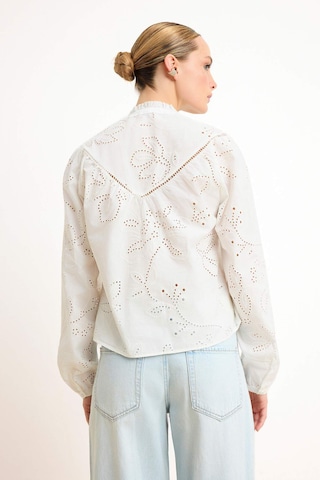 Trendyol Blouse in White
