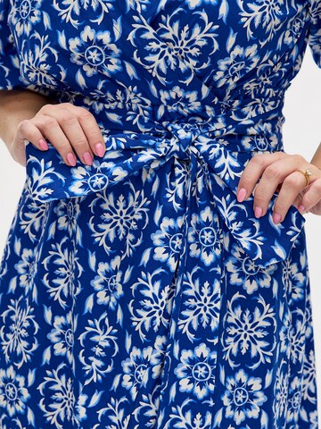 RYC by Angelina Kirsch Kleid in Blau
