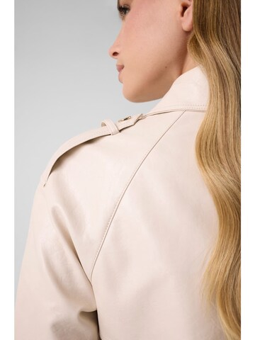 GUESS Between-Seasons Coat in Beige