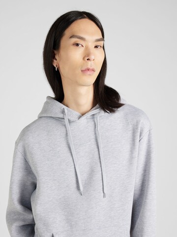 ABOUT YOU Sweatshirt 'Dario' in Grey