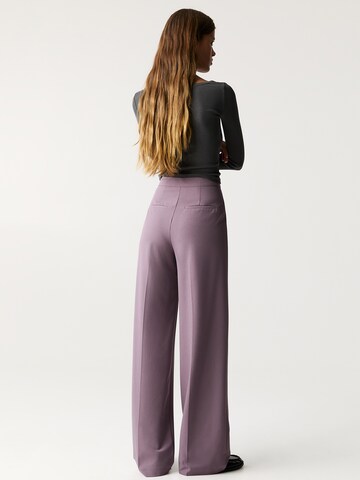 Wide leg Pantaloni con piega frontale di Pull&Bear in lilla