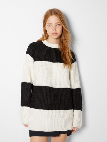 Bershka Pullover in Beige: Vorderseite