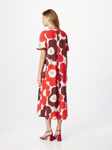 Marimekko Mekko 'Petrun' värissä punainen