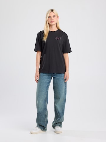 America Today Shirt in Black