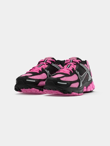 Nike Sportswear Platform trainers 'ZOOM VOMERO 5' in Pink