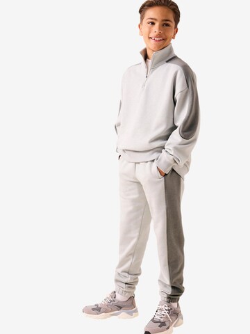 Next Set in Grey