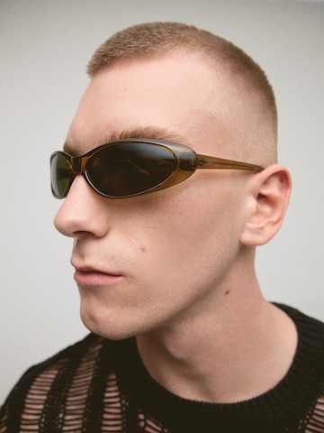 Bershka Sunglasses in Green: front
