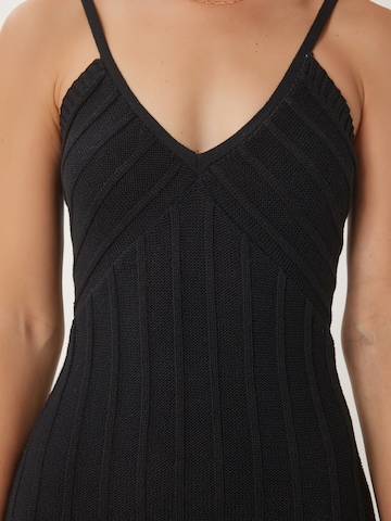 Robes en maille Happiness İstanbul en noir