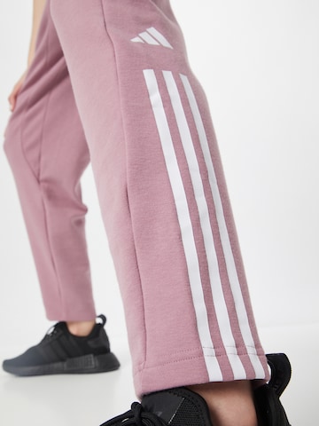 ADIDAS PERFORMANCE - Loosefit Calças de desporto 'Train Essentials-Fit ' em roxo