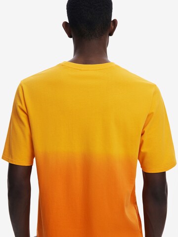 T-Shirt Desigual en mélange de couleurs