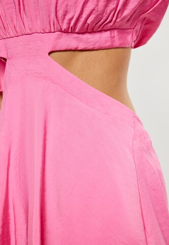 IZIA Summer Dress in Pink