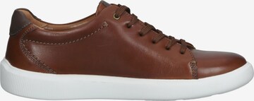 CLARKS Sneakers laag 'Cambro' in Bruin