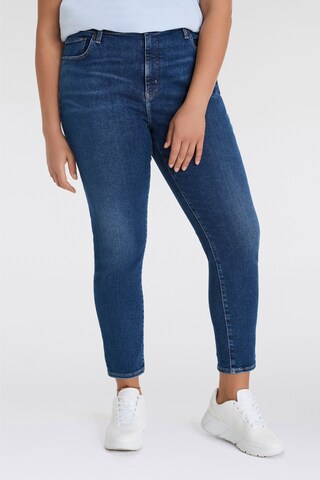 Levi's® Plus Skinny Jeans in Blau