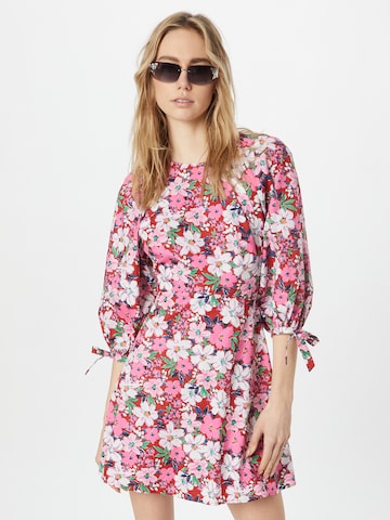 Oasis Φόρεμα σε ροζ: μπροστά
