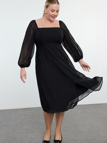 Trendyol Curve Φόρεμα σε μαύρο