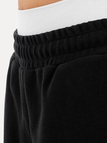 Smilodox Loosefit Broek in Zwart