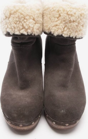 UGG Dress Boots in 37 in Grey