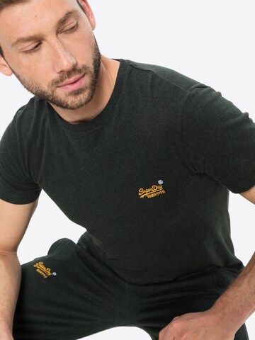 Superdry Tapered T-Shirt in Schwarz