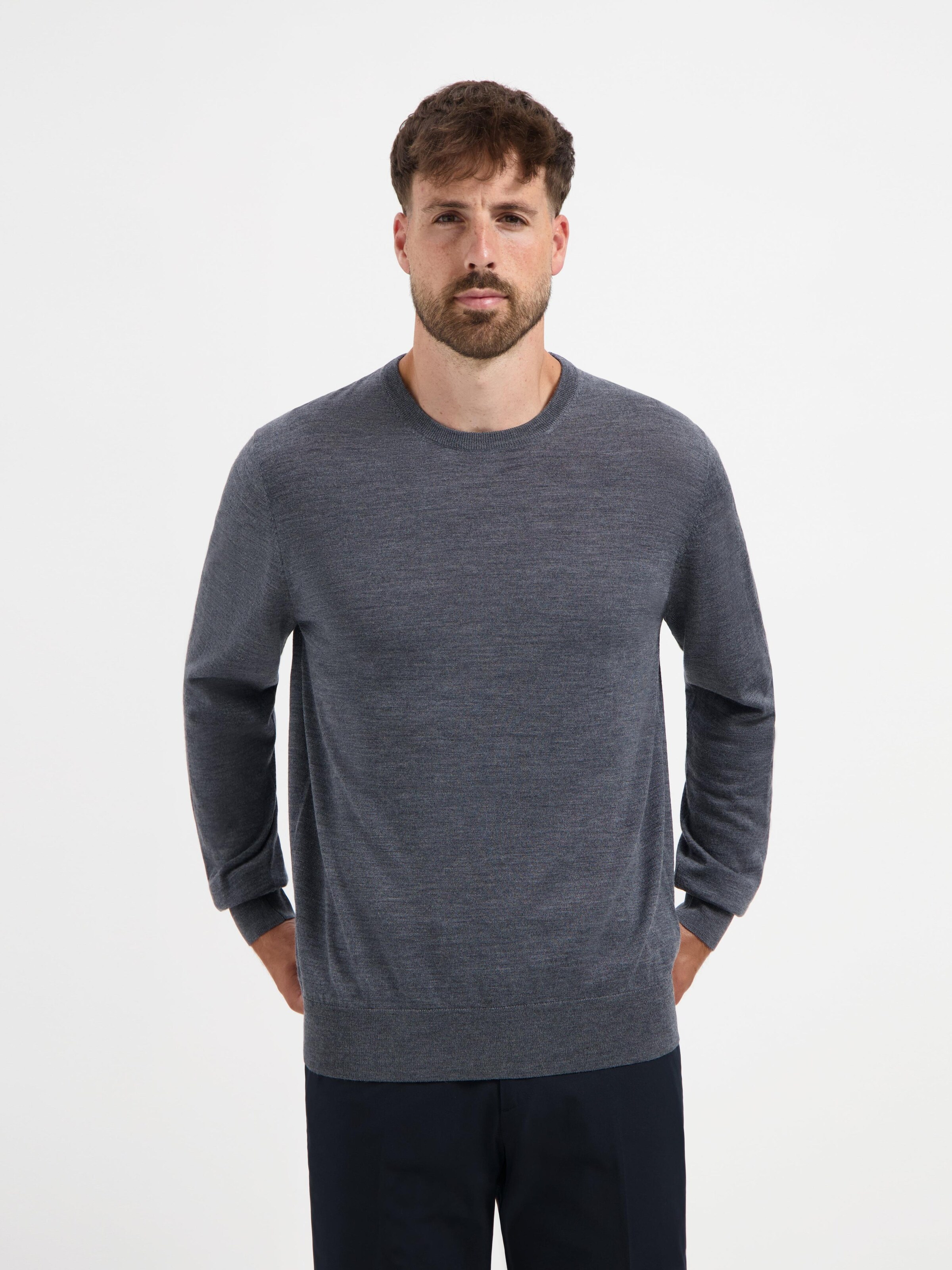 merso Pullover‌ in Grau: Vorderseite