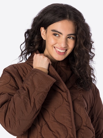 Manteau mi-saison 'Tola' Smith&Soul en marron