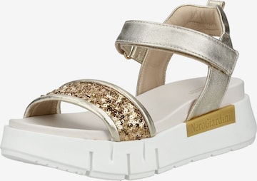 Sandalo con cinturino di Nero Giardini in oro: frontale