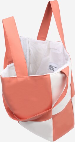 ABOUT YOU REBIRTH STUDIOS Shopper 'WET' in Pink