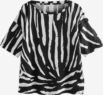 Next Shirt in Black: front