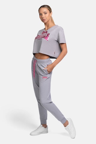 LONSDALE Regular Sportbroek in Grijs: voorkant