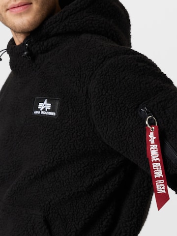 ALPHA INDUSTRIES Collegepaita värissä musta