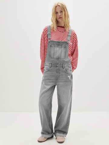 Pull&Bear Wide leg Tuinbroek jeans in Grijs: voorkant