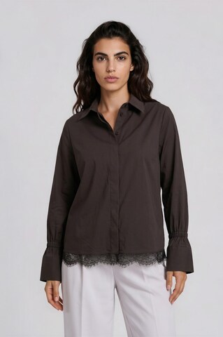 Milano Italy Blouse in Brown: front