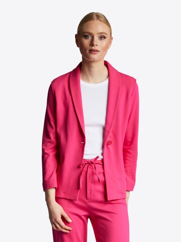 Rich & Royal Blazer in Pink: front