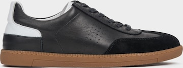 Sneaker bassa '951832-50' di Estro in nero: frontale