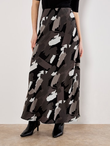 Apricot Brushstroke Bias Maxi Skirt ' ' in Grau: Vorderseite